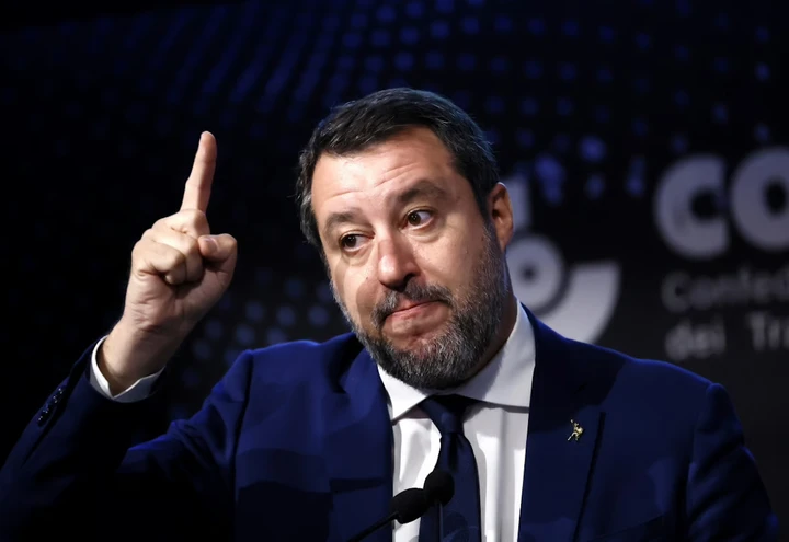 Crisi nel Settore Automotive: Le Dure Critiche di Salvini e Orsini a Stellantis