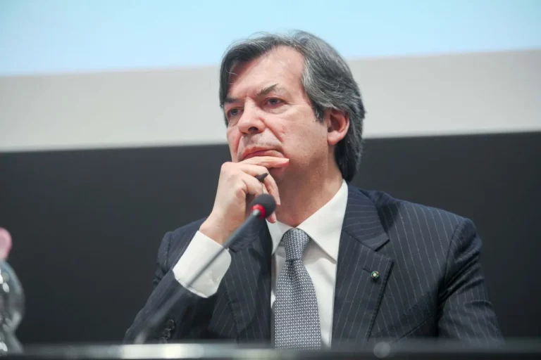 Intesa Sanpaolo, per il settimo anno Carlo Messina miglior ceo banche europee